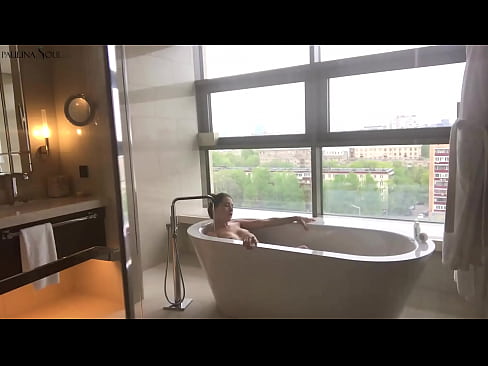 ❤️ Kæmpe babe ondt i sin fisse på badeværelset Super sex at da.pornjimbo.ru ️❤