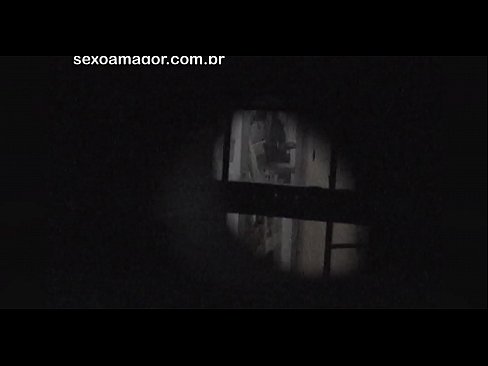❤️ Blondie bliver hemmeligt videooptaget af en voyeur fra nabolaget gemt bag hule mursten Super sex at da.pornjimbo.ru ️❤